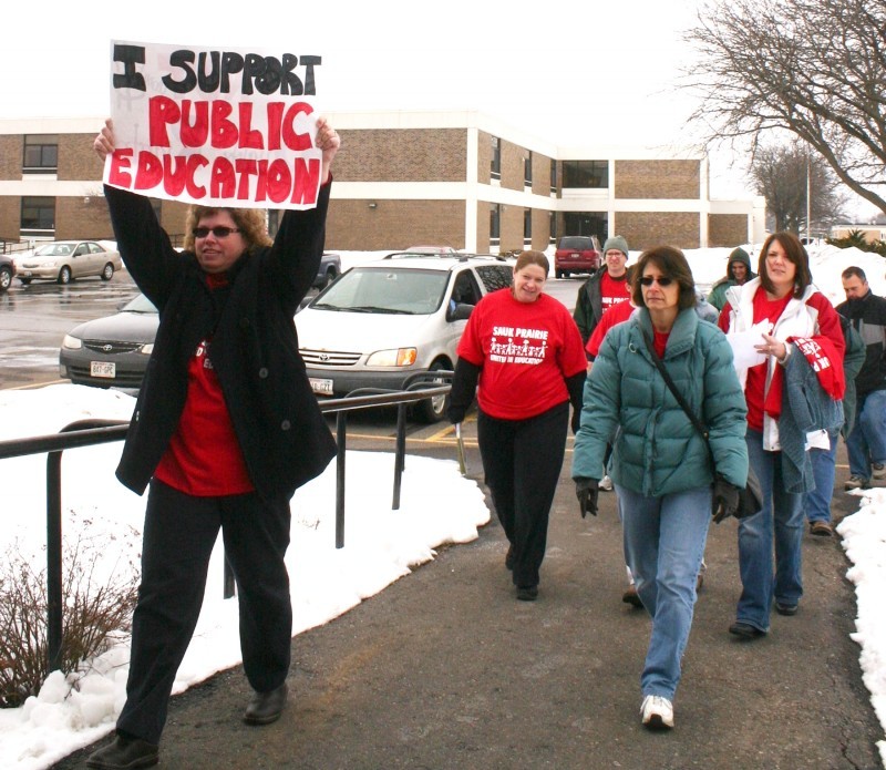 'Sauk Prairie 63' generate heated discussion