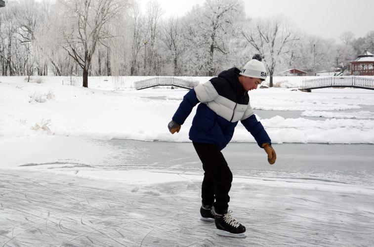 010721-port-news-skating-03