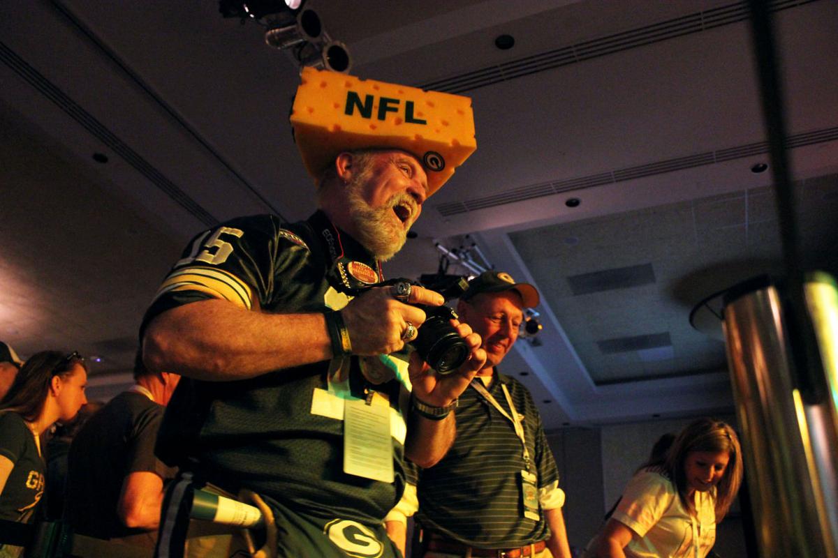 Packers Support Baraboo Cause Regional News Wiscnews Com