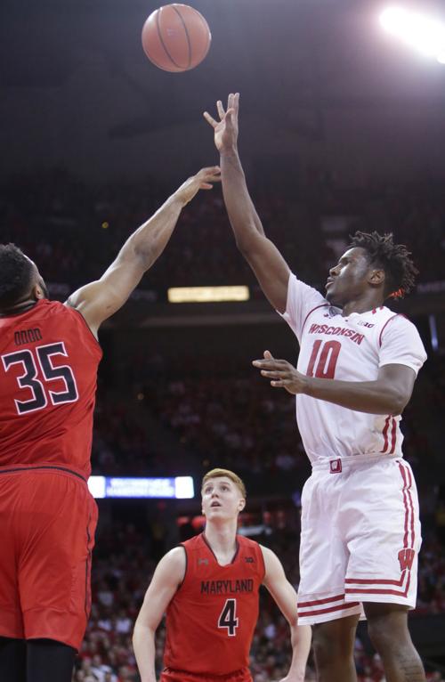 Badgers Men S Basketball Wisconsin S Season Finale Vs Minnesota