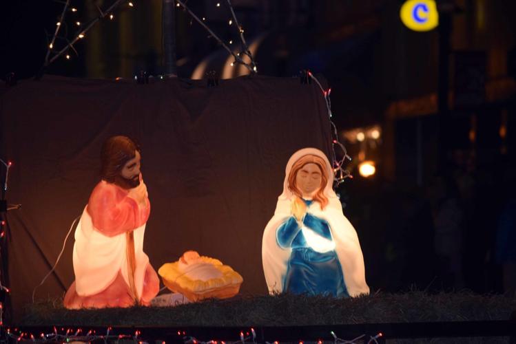 2021 Downtown Baraboo Christmas Lights Parade