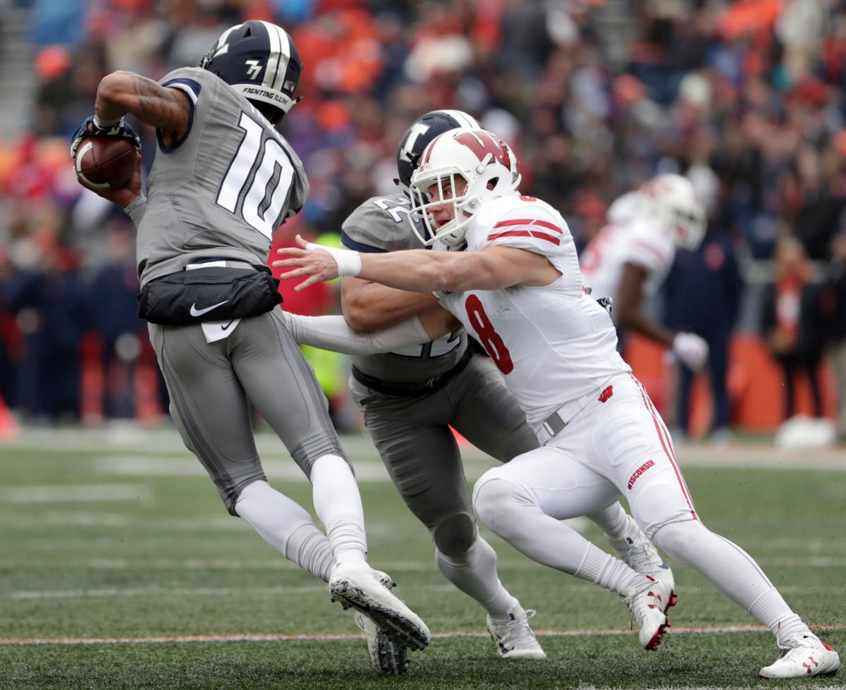 Badgers Football Wisconsin Defense Sees Room For Improvement After Holding Off Illinois College Wiscnews Com
