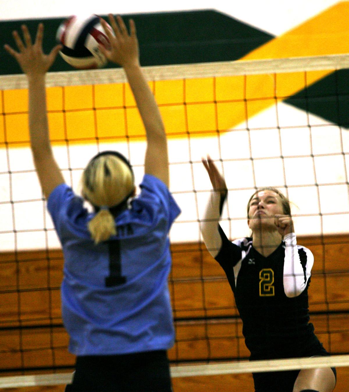 Flashes Volleyball | The Fillmore Gazette