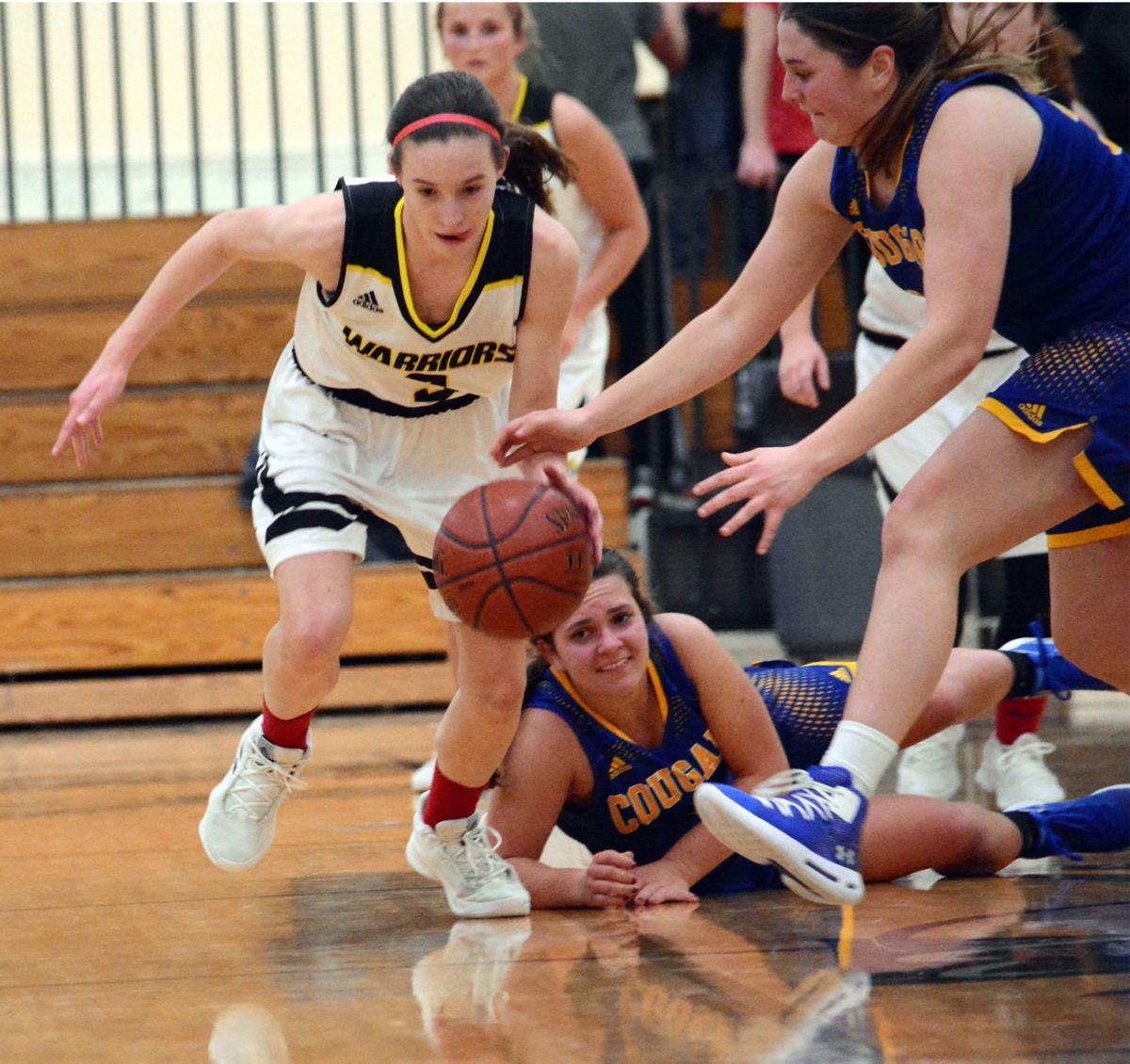 Girls Hoops Aalsma Mcginnis Lead Warriors Past Campbellsport 73