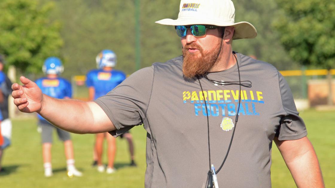 Prep Football Pardeeville Looking For New Coach Following Johnson S Resignation Football Wiscnews Com
