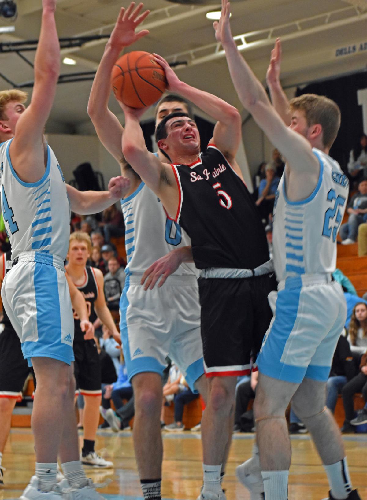 Prep Boys Basketball Sauk Prairie Splits Non Conference Games