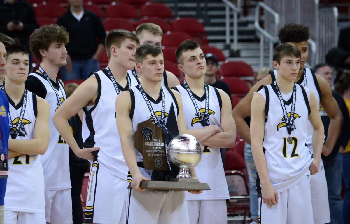 Boys Hoops Waupun Rallies Against Martin Luther In State Title