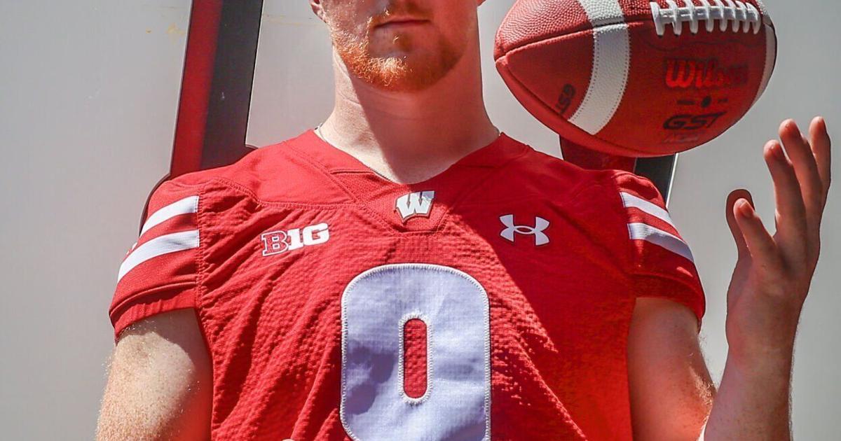 How family support powered Billy Edwards Jr.'s path to be Wisconsin football's quarterback