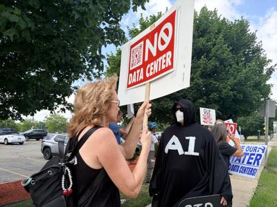 Beaver Dam data centers protest