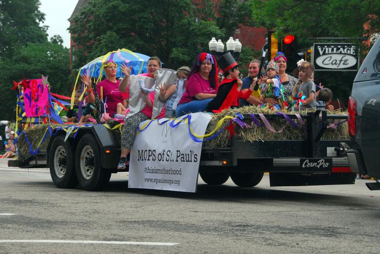 Baraboo State Bank sponsors circus parade