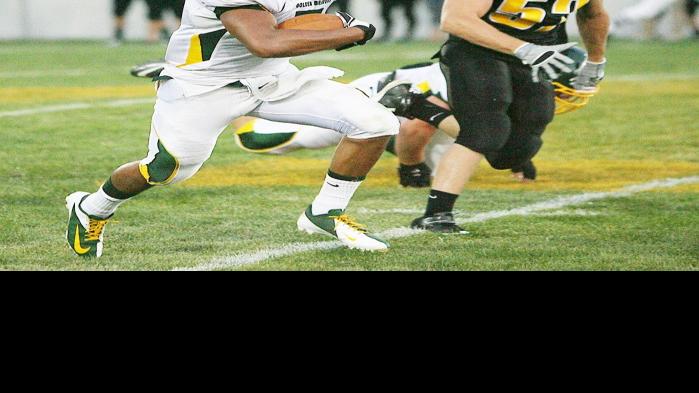 Ap All State Football Beaver Dam S Shelton Makes First Team