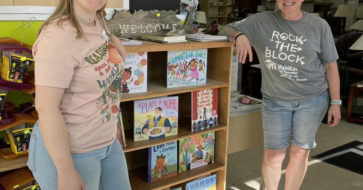 Beaver Dam library receives 500 mini grant