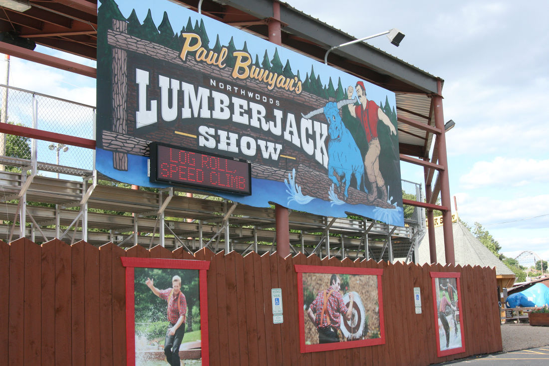 wisconsin dells paul bunyan lumberjack show