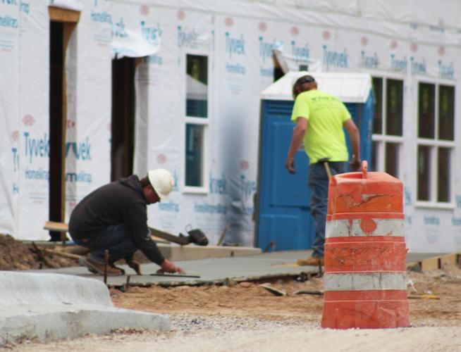 Wisconsin Dells' low apartment complex on track for fall completion