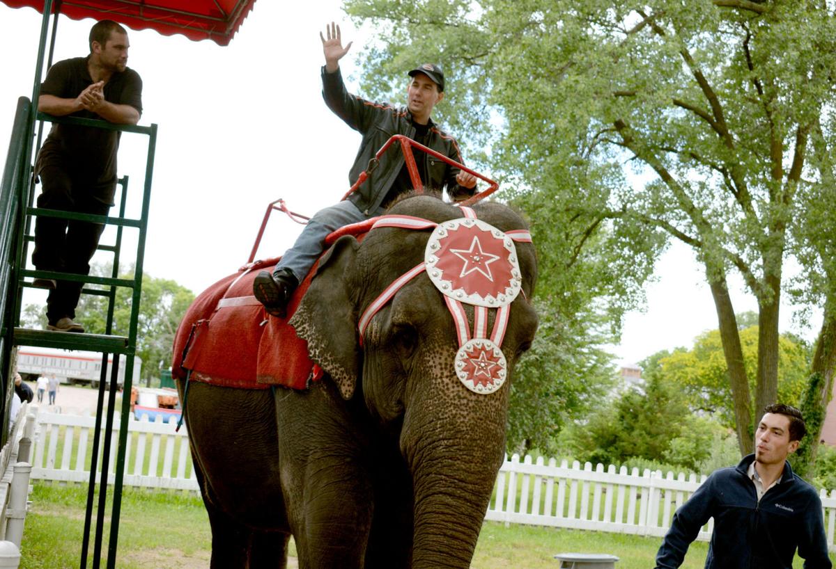 Walker Made Honorary Ringmaster At Circus World In Baraboo Regional News Wiscnews Com Walker Made Honorary Ringmaster At Circus World In Baraboo Regional News Wiscnews Com