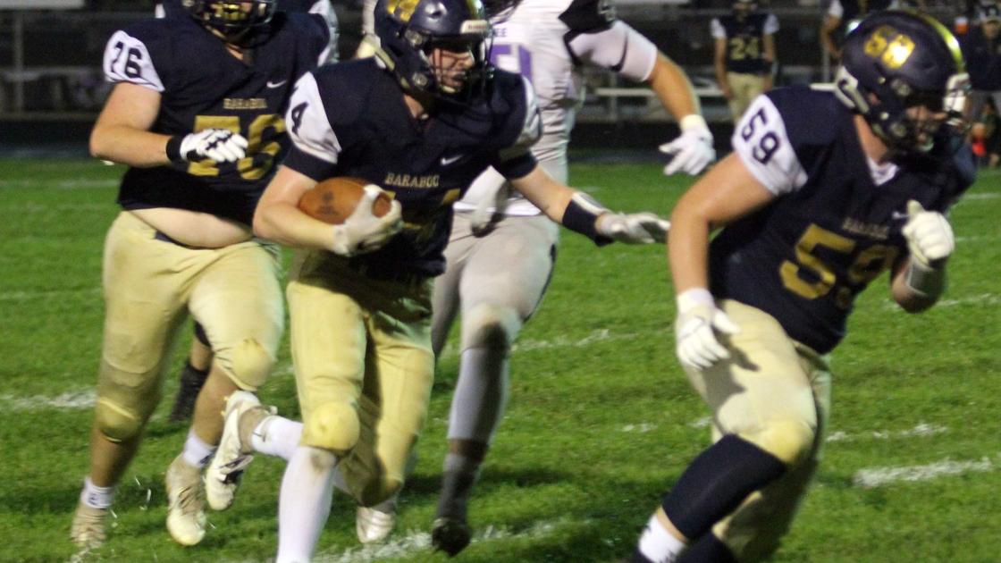 Prep Football Baraboo Buried By Third Ranked Waunakee Baraboo