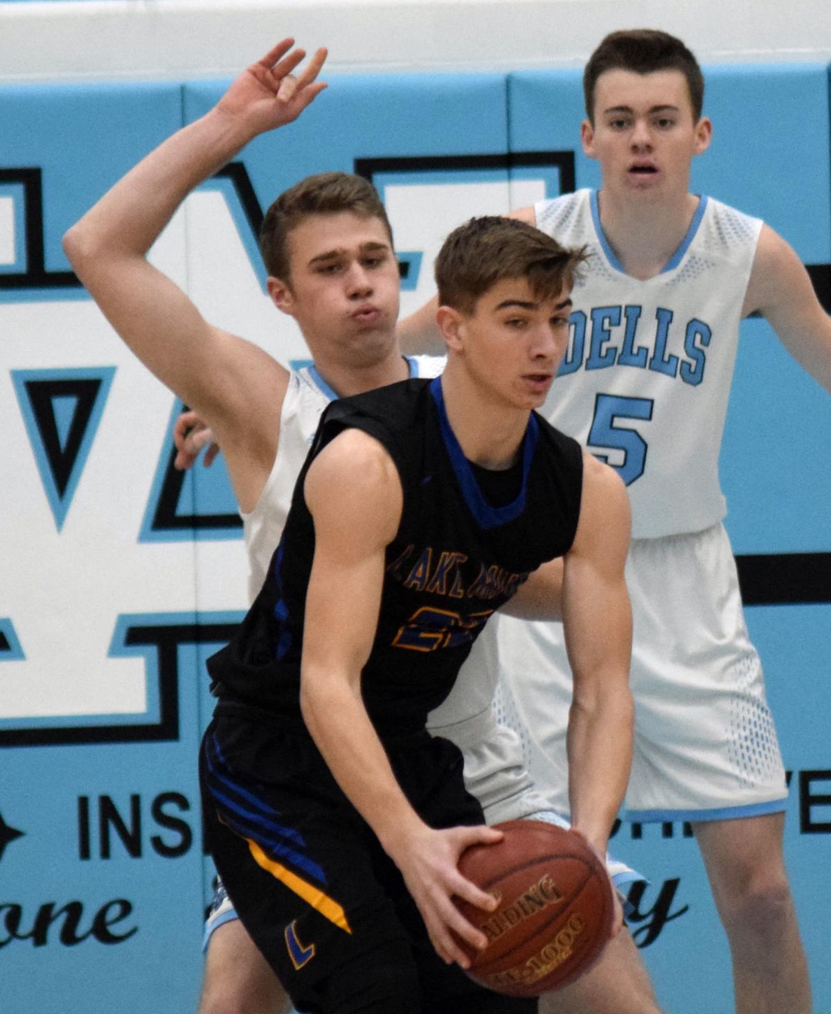 Prep Boys Basketball Late Drought Proves Too Much For Wisconsin