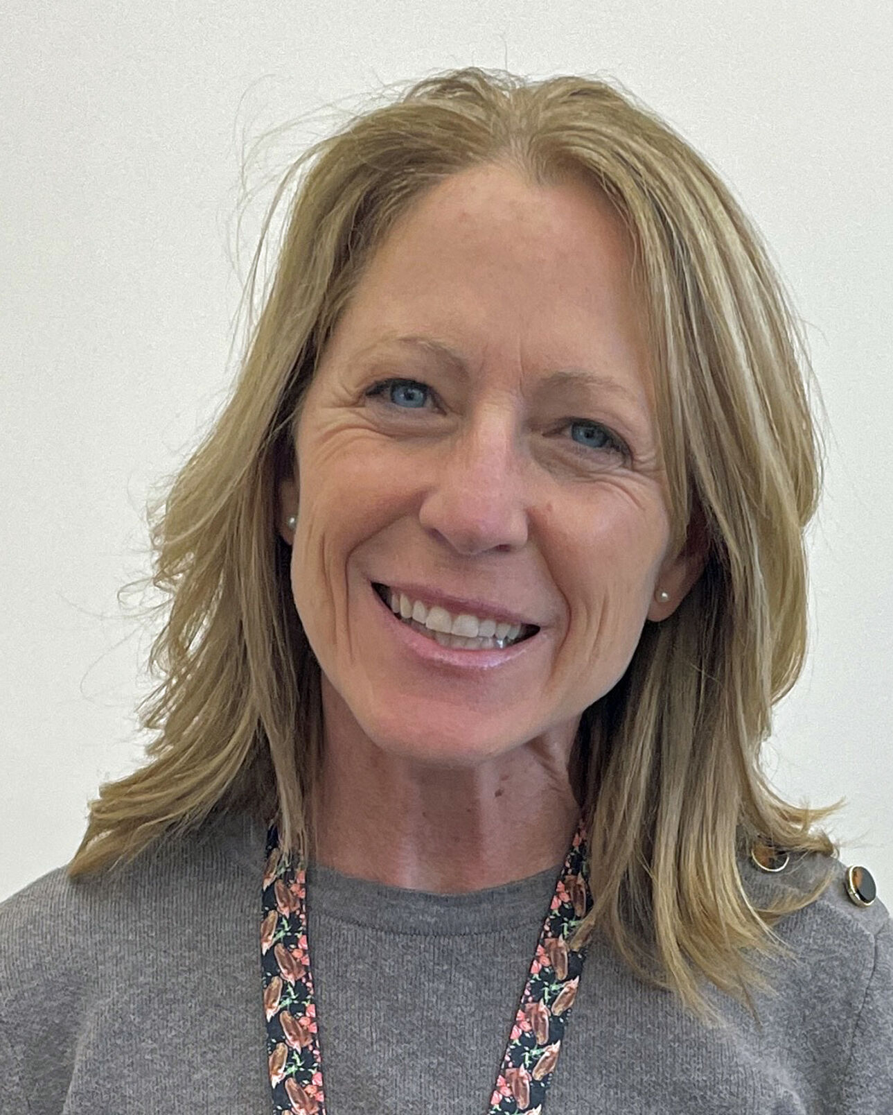 HATCH PUBLIC LIBRARY: Library offers an art show with reception