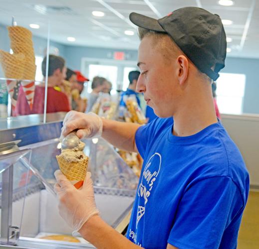 Carol's Cones opens in Pardeeville