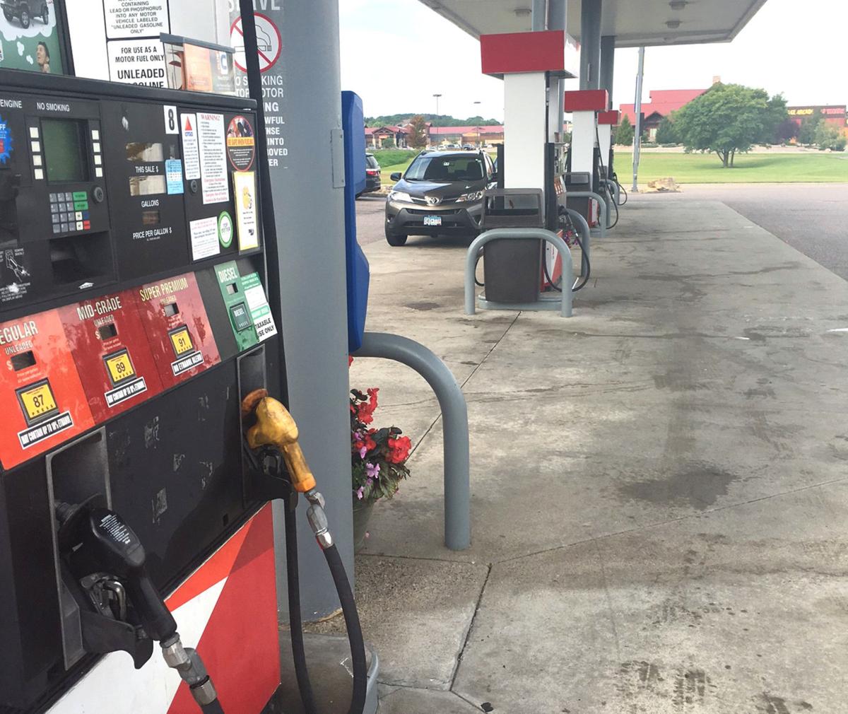 Gas pump skimmers