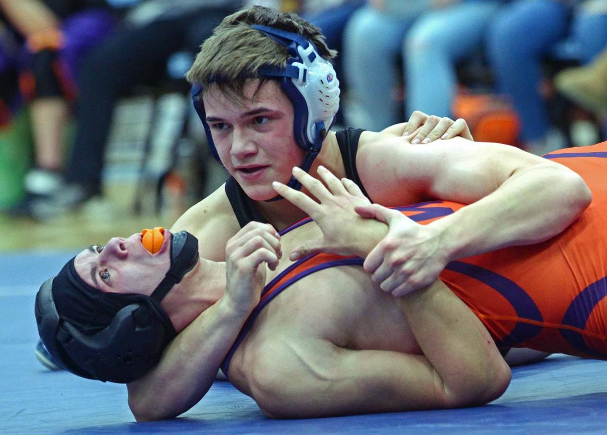 PREP WRESTLING Wisconsin Dells pins its way to 4828 win over Wautoma/Wild Rose Wrestling