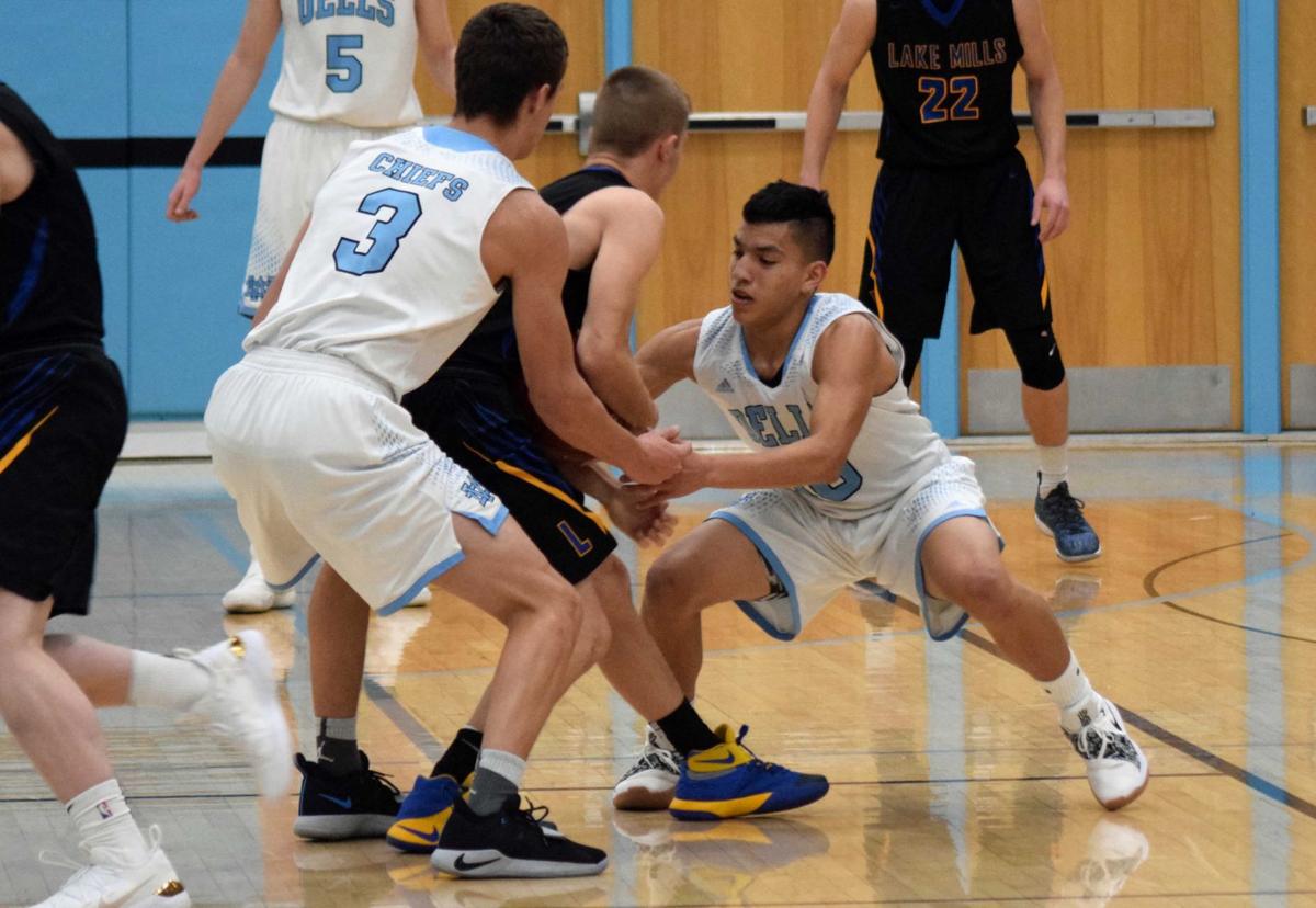 Prep Boys Basketball Experienced Wisconsin Dells Looking To Lock