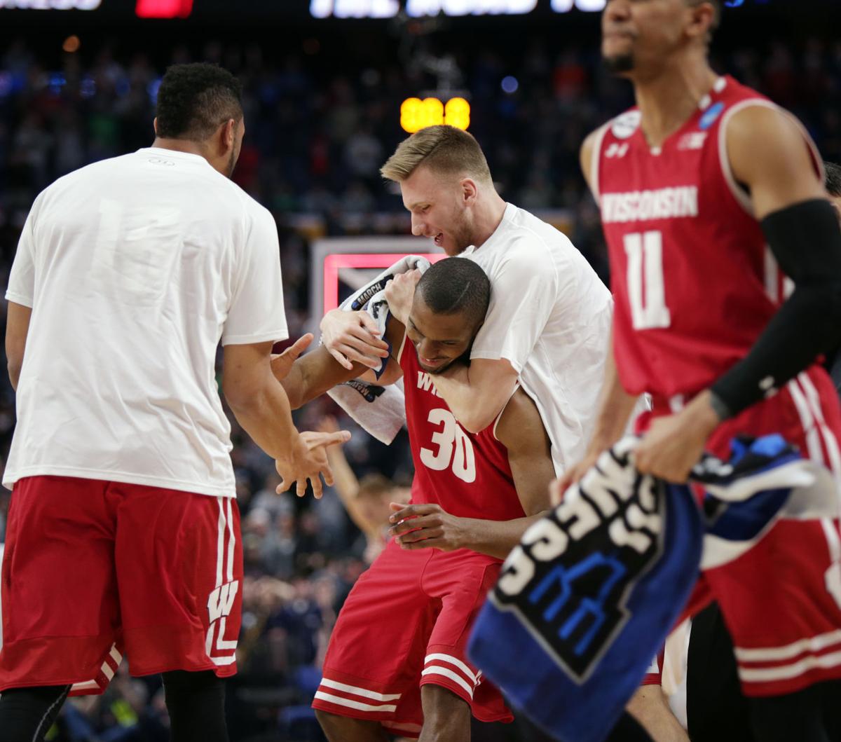 Badgers Men S Basketball Live Blog From Wisconsin Vs Florida In