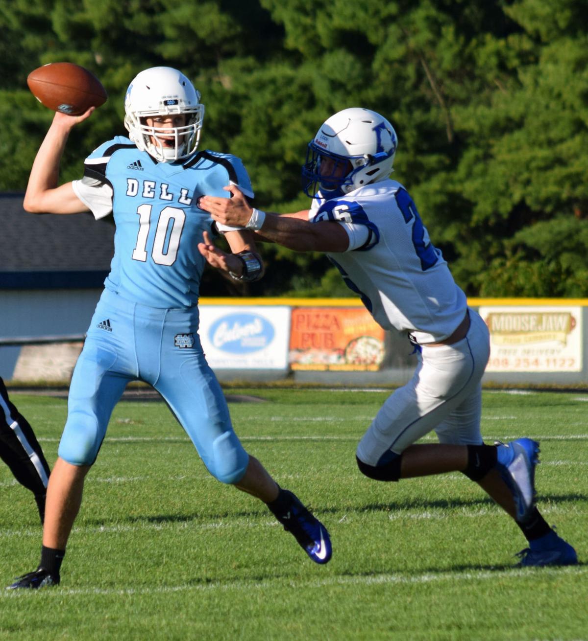 Prep Football Mental Miscues Poor Start Weigh Down Wisconsin
