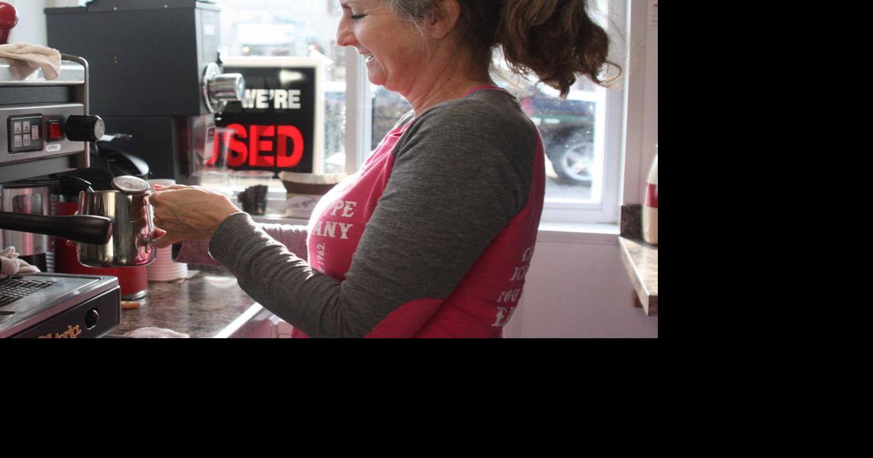 Reedsburg ice cream shop owners open coffee business