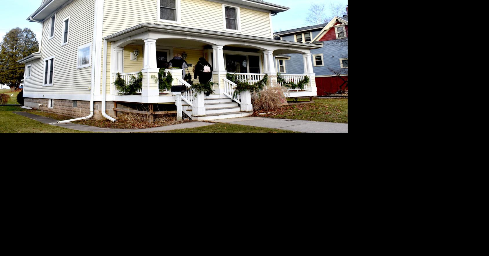 Holiday tour of historic homes offers look into Baraboo's past