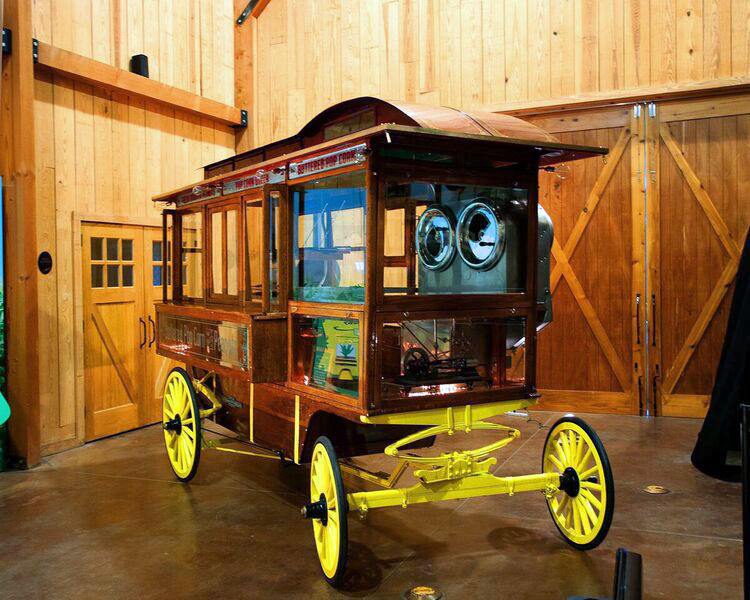 A Relic Returns 1915 George A Hasey Popcorn Wagon Comes Home For Celebration Regional News Wiscnews Com