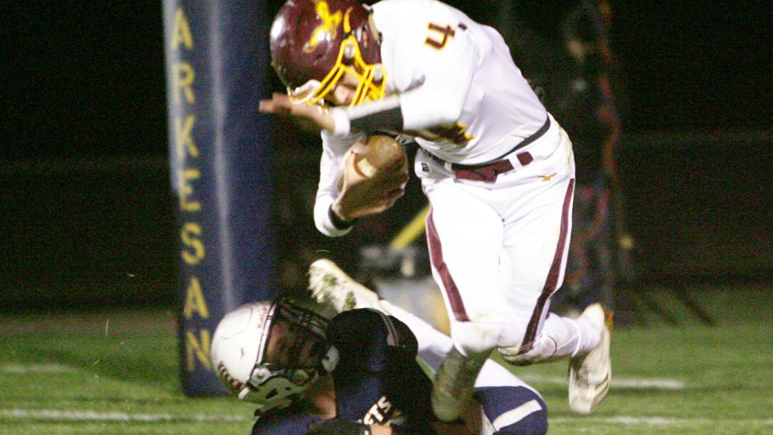 FOOTBALL: Markesan defense steps up to escape Fennimore with a win FOOTBALL: Markesan defense steps up to escape Fennimore with a win