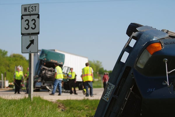 Accident Shuts Down Hwy. 67 | Regional News | Wiscnews.com