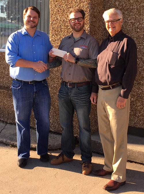 Crawford Oil donates to CASA