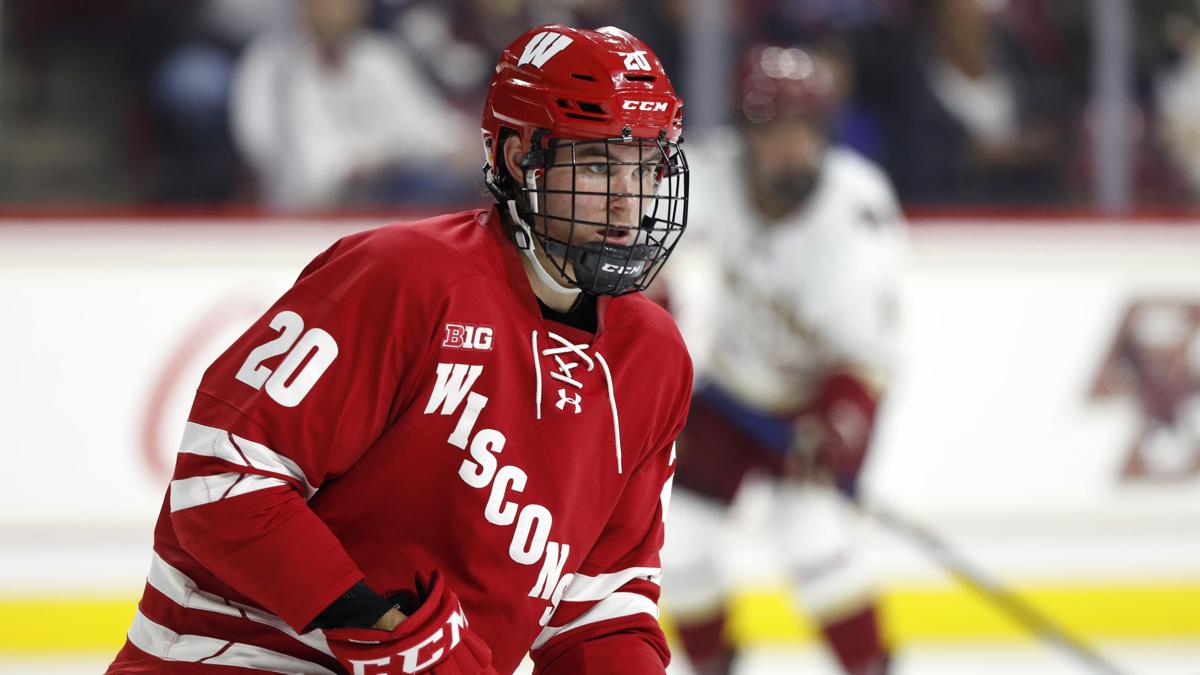 Wisconsin Badgers Men S Hockey Team Falls A Spot In National Rankings College Wiscnews Com