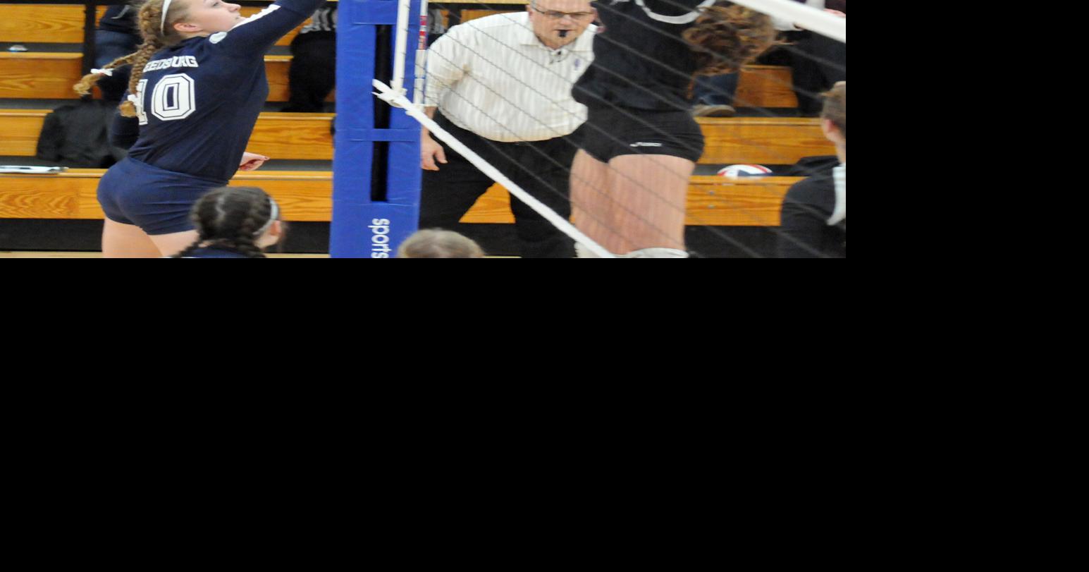 PREP VOLLEYBALL Reedsburg can’t handle tough Mount Horeb team in