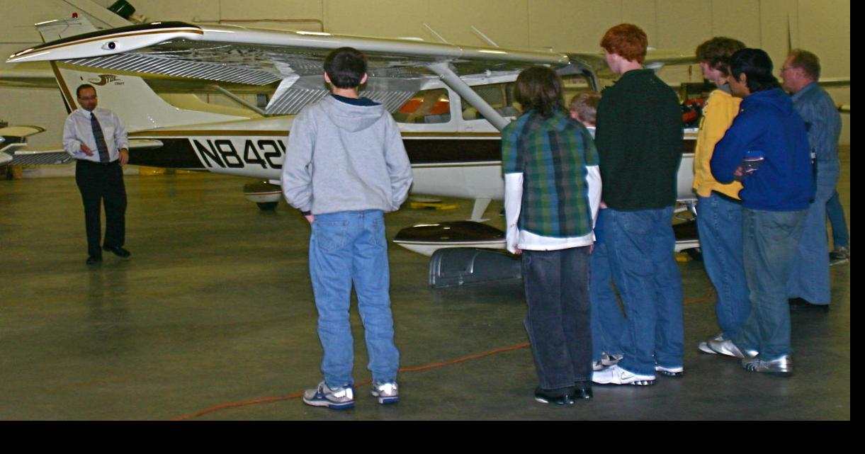 Students take field trip to Wisconsin Aviation