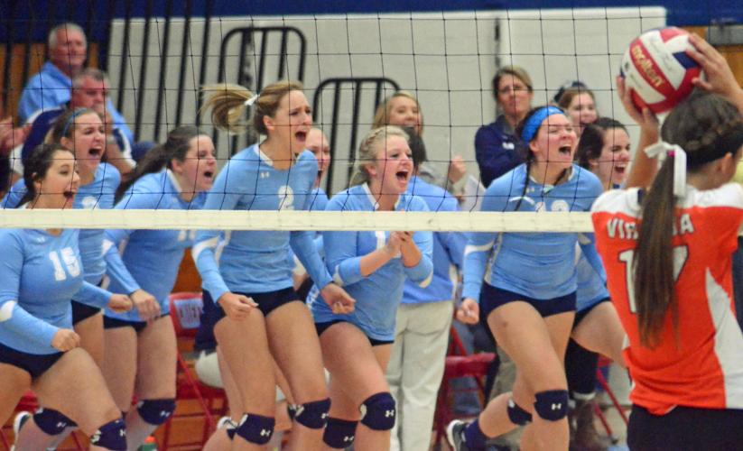 PREP VOLLEYBALL Wisconsin Dells survives scare from Viroqua, advances