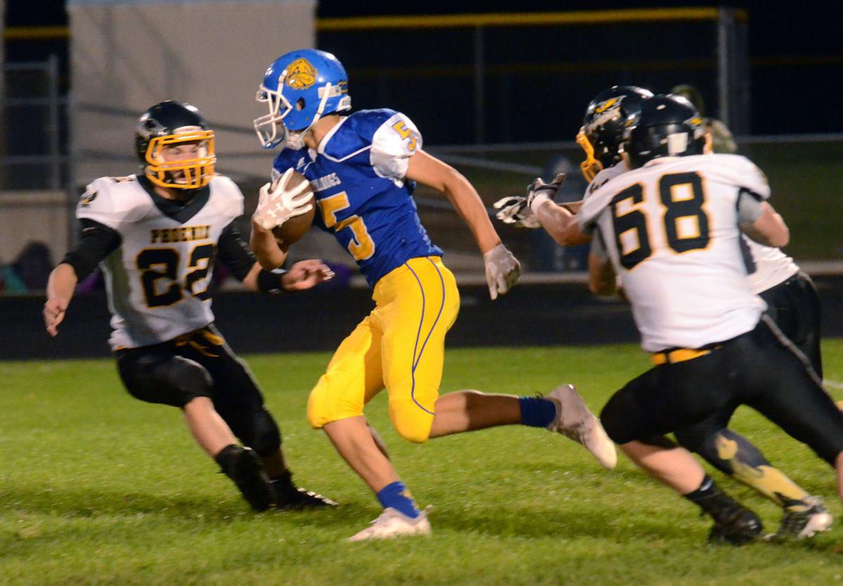 PREP FOOTBALL Pardeeville holds on to beat MPGL, 86 Football