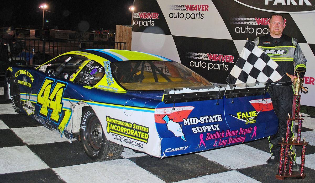 LICHTFELD WINS SHOWDOWN