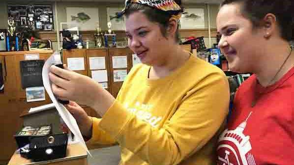 Columbus students learn how to extract DNA, test water quality in lakes - WiscNews