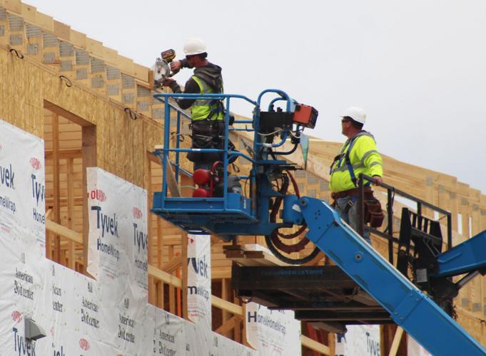 Wisconsin Dells' low apartment complex on track for fall completion