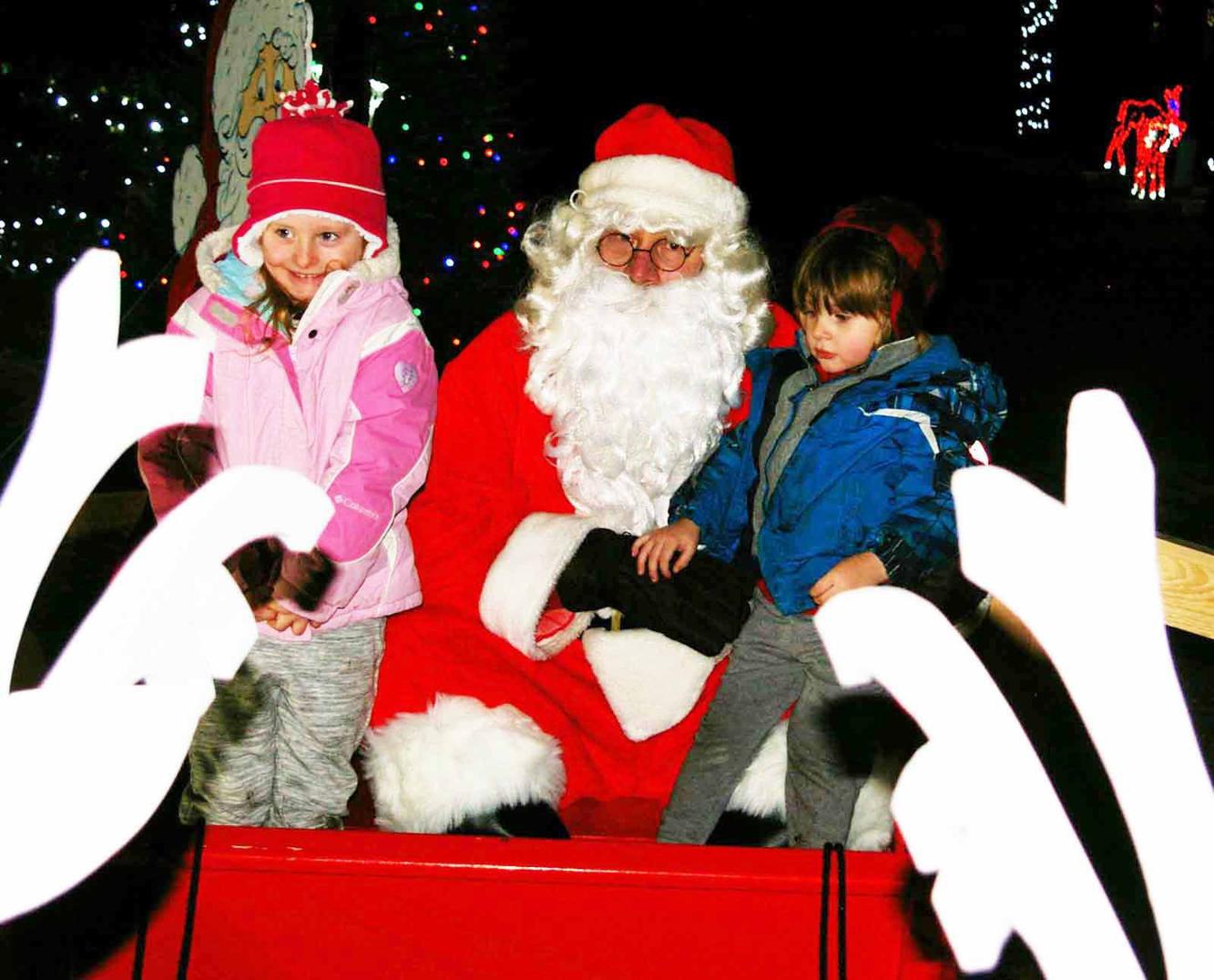 SANTA VISITS ROTARY LIGHT DISPLAY