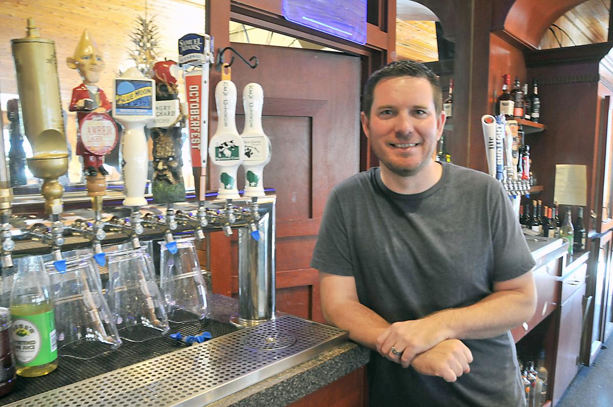 Baraboo bar owner expands to North Shore Regional news