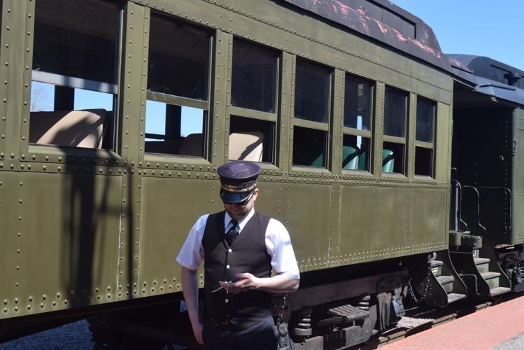 050922-bara-news-train-2