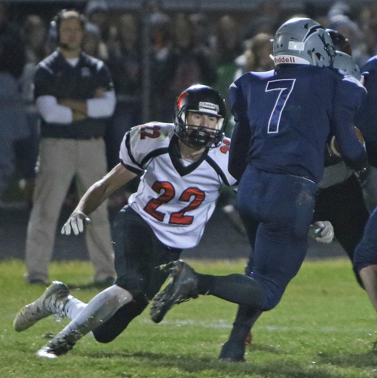 Football Horicon Husticon Can T Keep Up With Lake Country