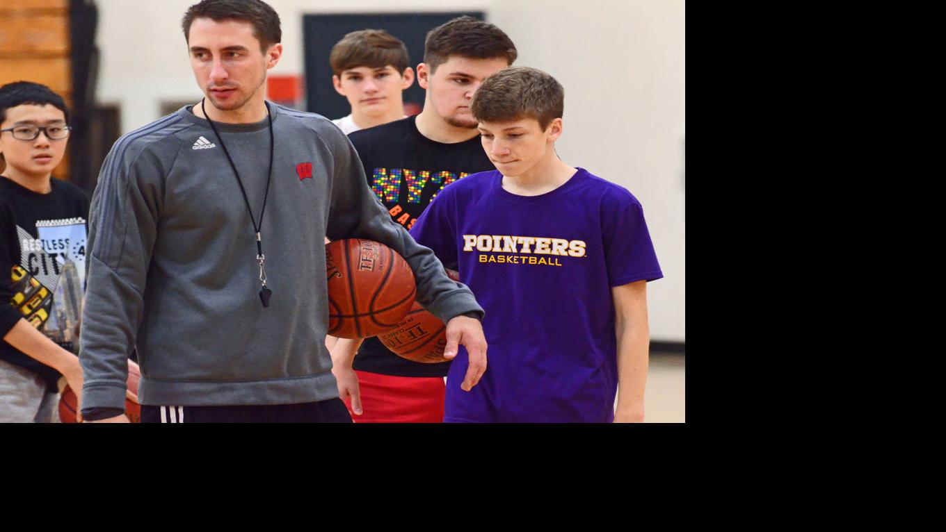Former Uw Standout Josh Gasser Shares His Story Skills With