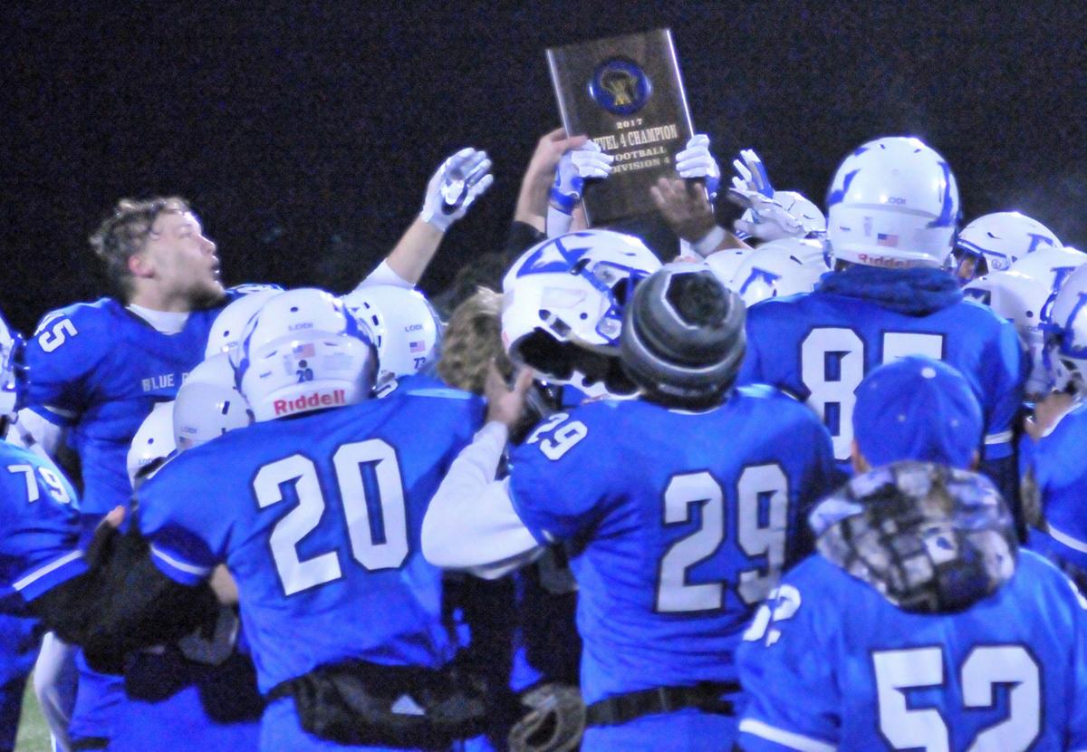 Prep Football Seniors Help Lead Lodi Back To State With 17 0 Win