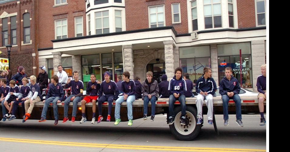Reedsburg Area High School Parade 2014