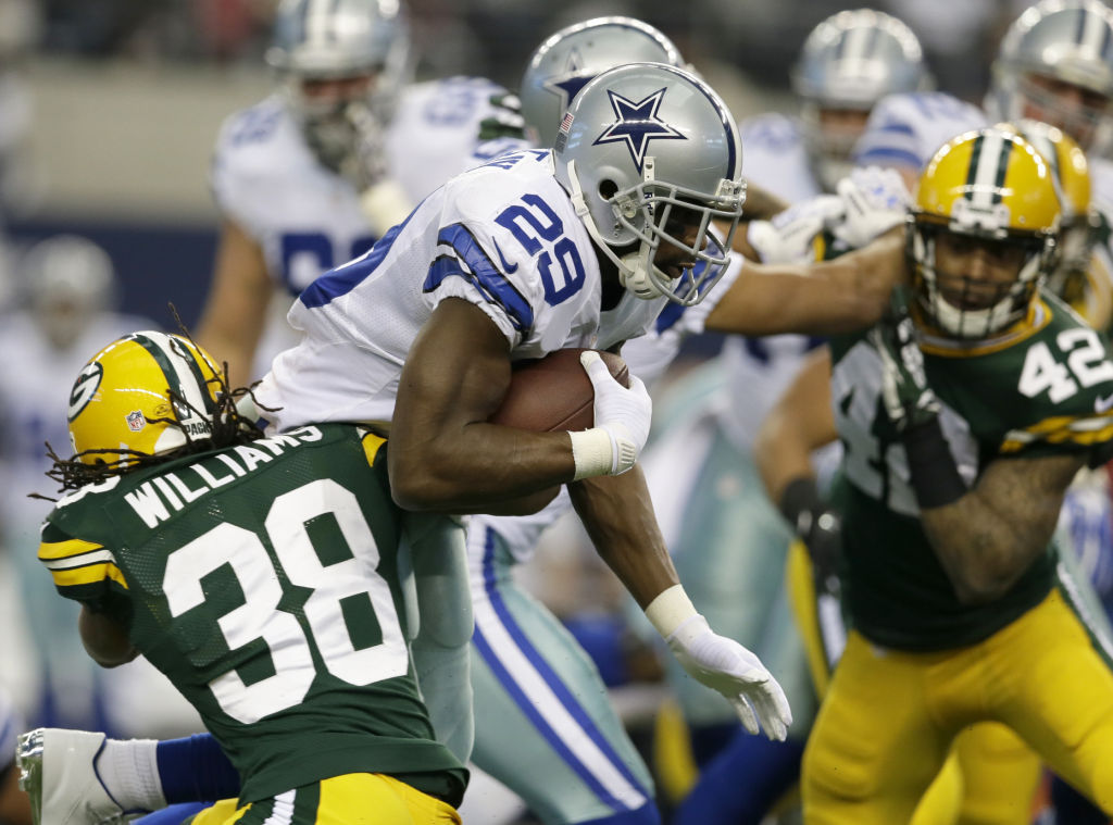 DeMarco Murray sees improvement in line